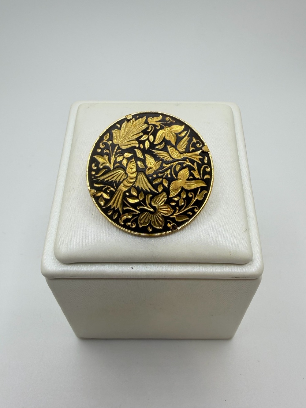 29mm vintage Damascene Bird and Floral Brooch/Pin!